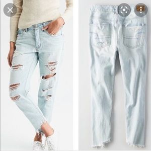 American Eagle Tomgirl Jeans